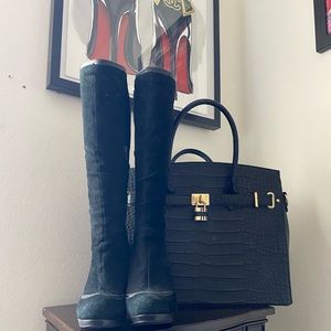Bebe Suede Round Toe knee high Boots 💋